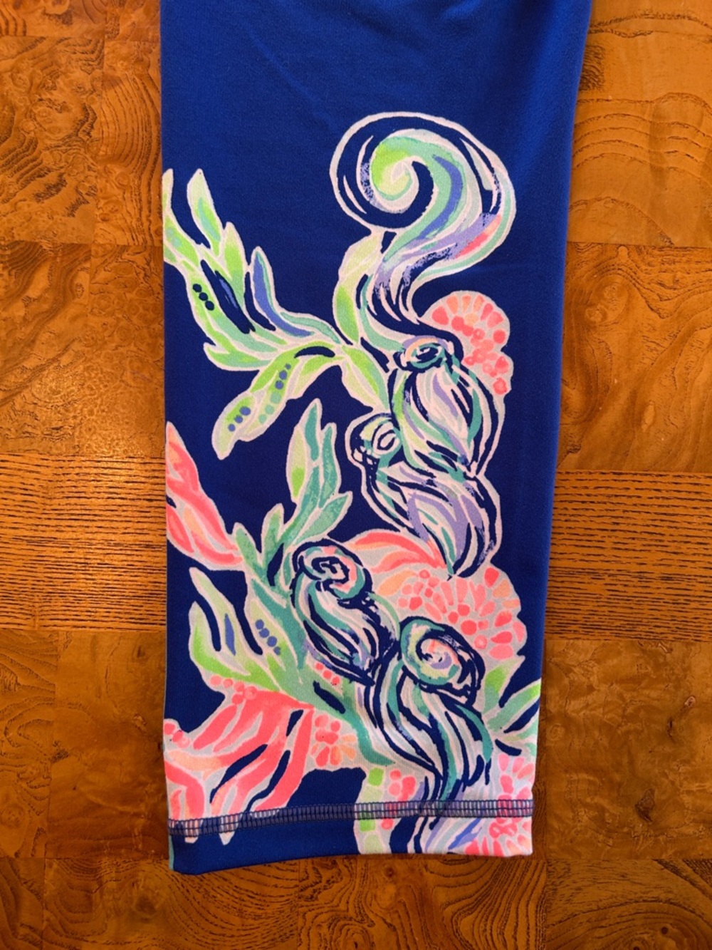 Lilly Pulitzer Blue Floral-Print Cropped Leggings - Picture 6 of 7